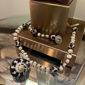 Qwynnchi matching necklace & bracelet duo